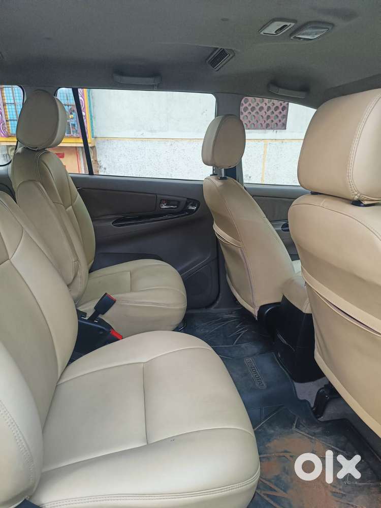 Toyota Innova [2013-2016] 2.5 V Diesel 7 Str, 2015, Diesel