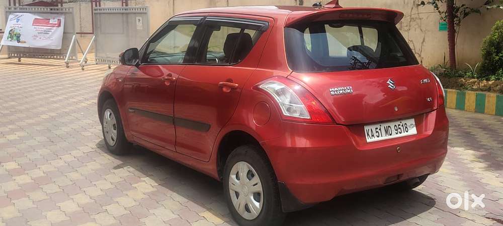 Maruti Suzuki Swift Vxi + Manual, 2013, Petrol