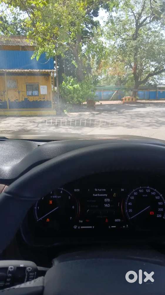 Maruti Suzuki Swift 2023 Petrol 52000 Km Driven