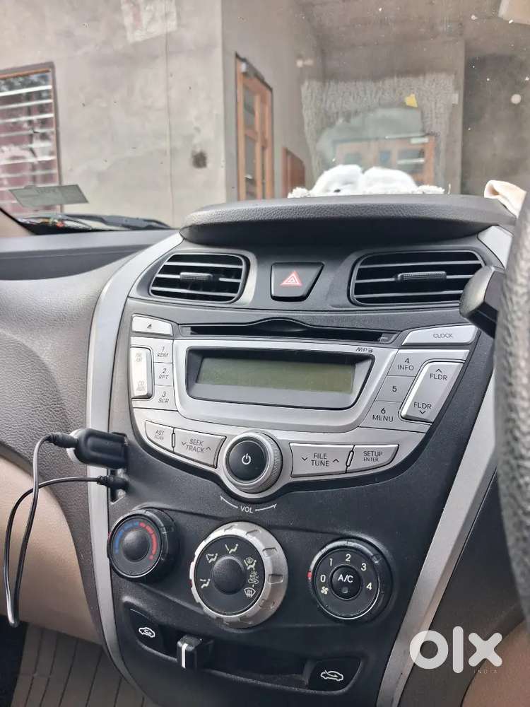 Hyundai Eon Magna + 2012