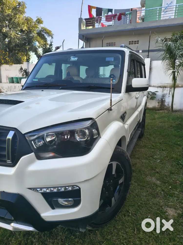 Mahindra Be 6 Diesel 2023 Pearl White Colour