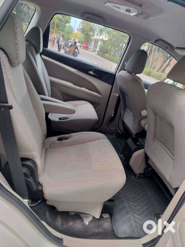 Mahindra Marazzo M6, 2021, Diesel