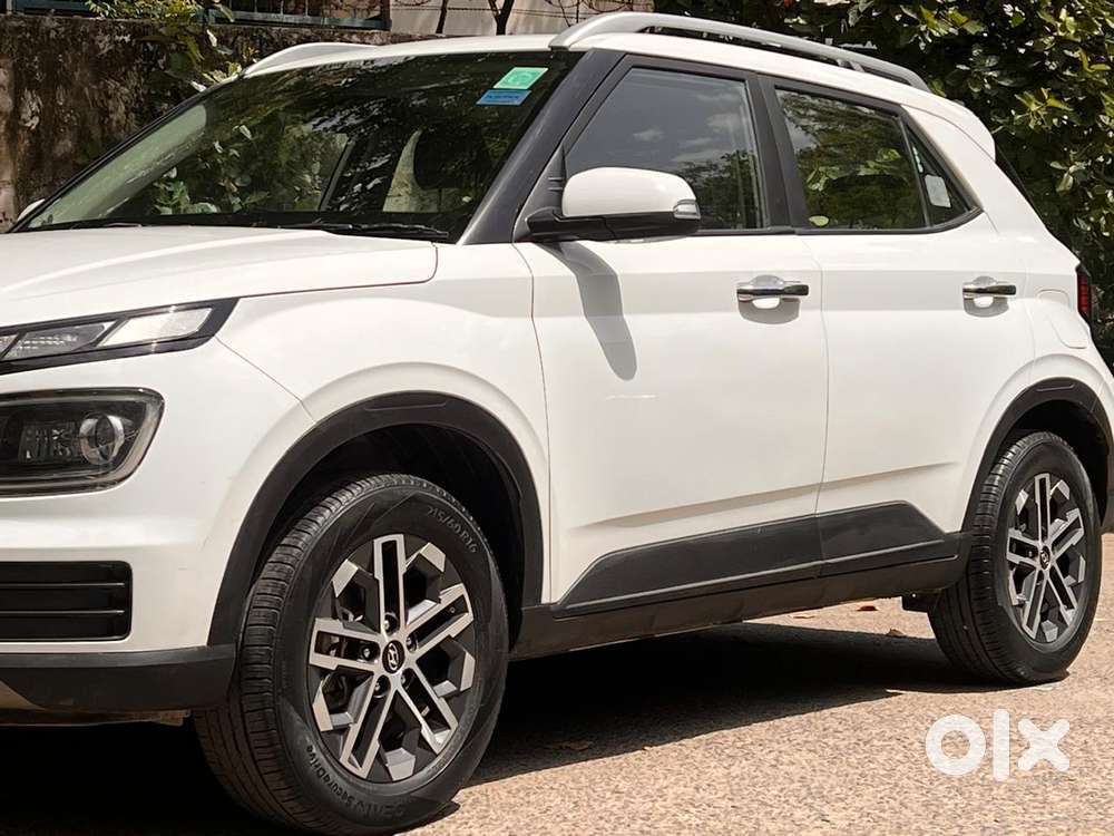 Hyundai Venue 1.0 Sx (o) Turbo Dct, 2022, Petrol