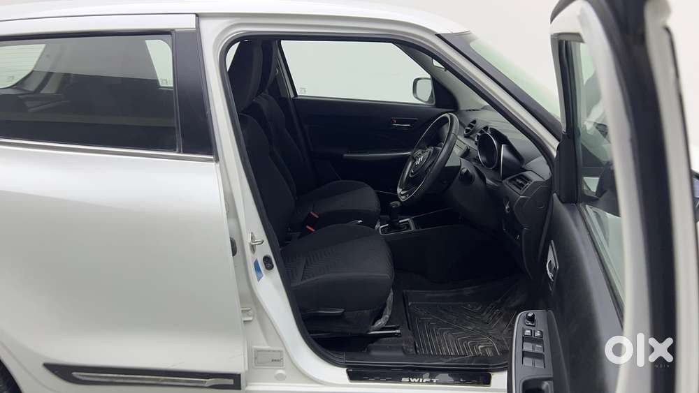 Maruti Suzuki Swift Amt Zxi, 2022, Petrol