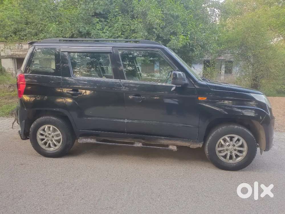 Mahindra Tuv 300 2017 Diesel Well Maintained