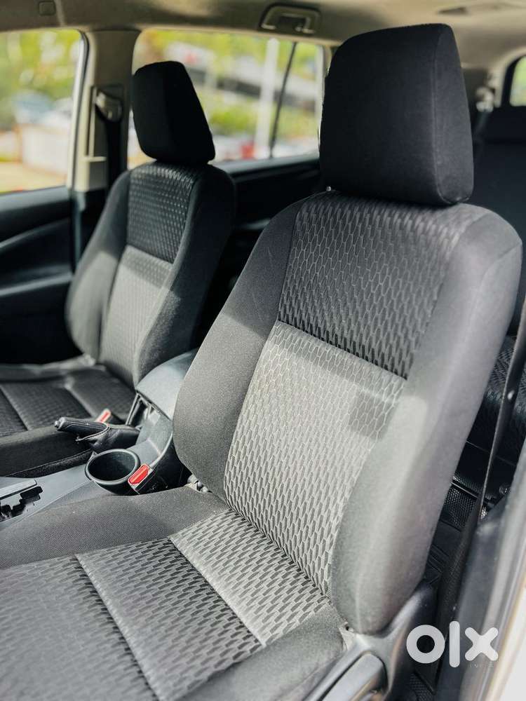 Toyota Innova Crysta G 8 Str, 2016, Diesel