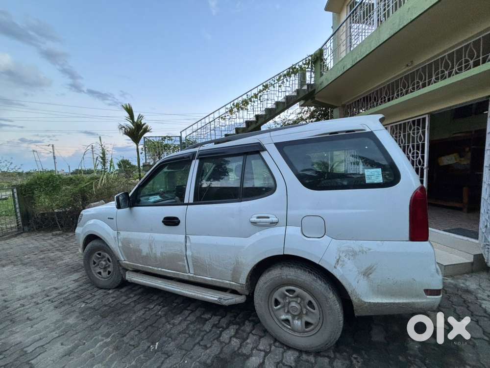 Tata Safari Storme 2017