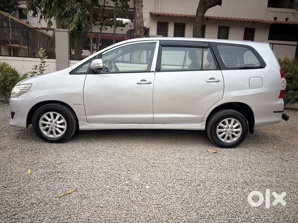 Toyota Innova 2.5 Vx (diesel) 7 Seater Bs Iv, 2013, Diesel