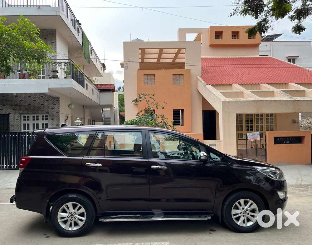 Toyota Innova Crysta 2.8 Gx At, 2017, Diesel
