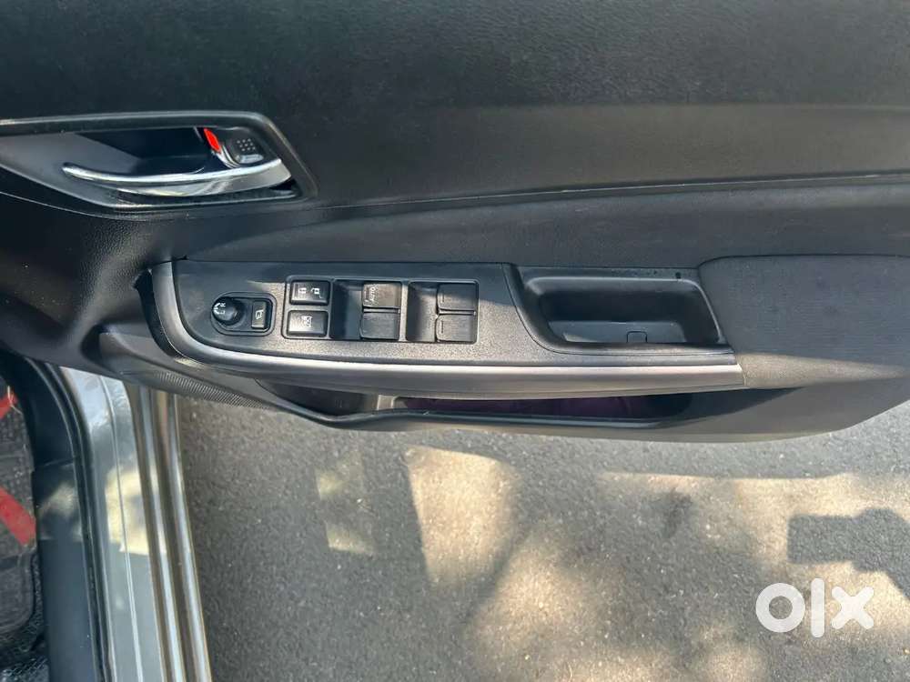 Maruti Suzuki New-gen Swift 2023 Petrol 21000 Km Driven