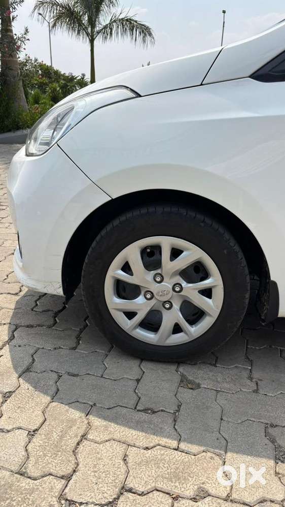 Hyundai Petrol Car 2019