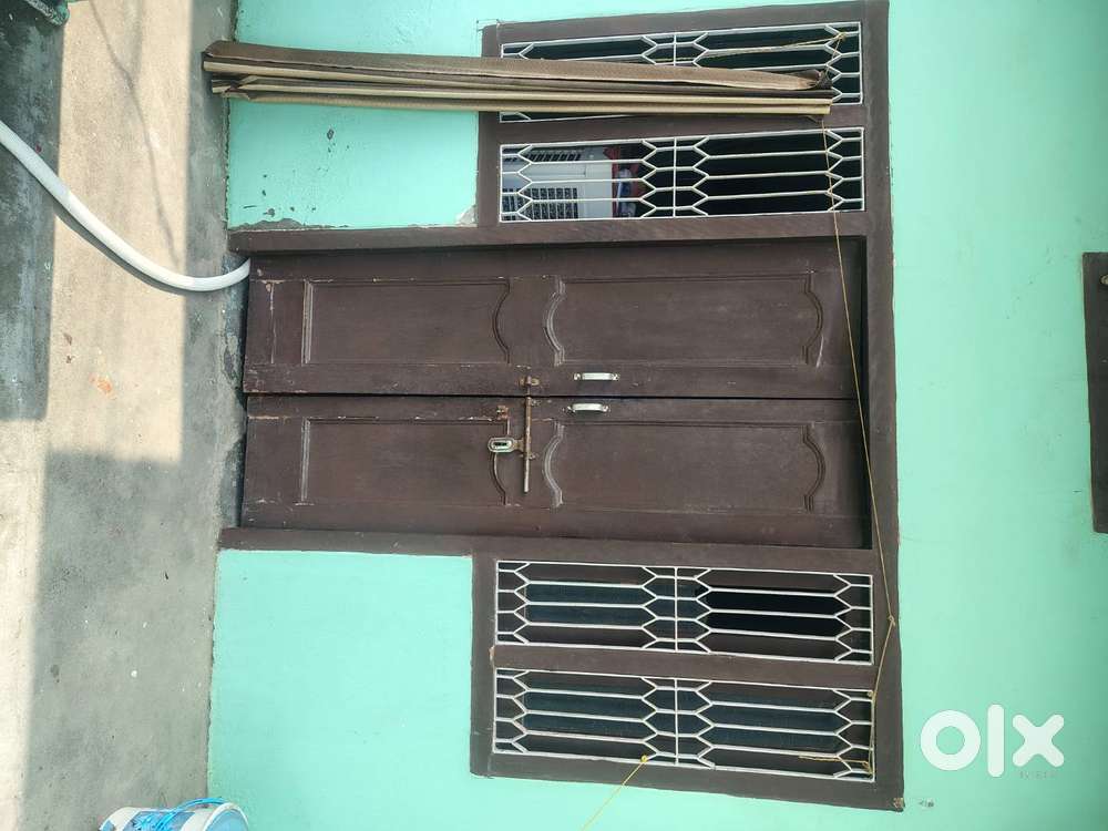 2 bhk flat available for rent only for girls and family