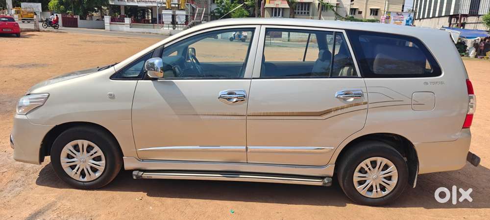 Toyota Innova 2.5 G (diesel) 8 Seater, 2015, Diesel