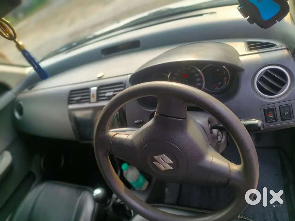 Maruti Suzuki Dzire 1.2 Vxi 2010