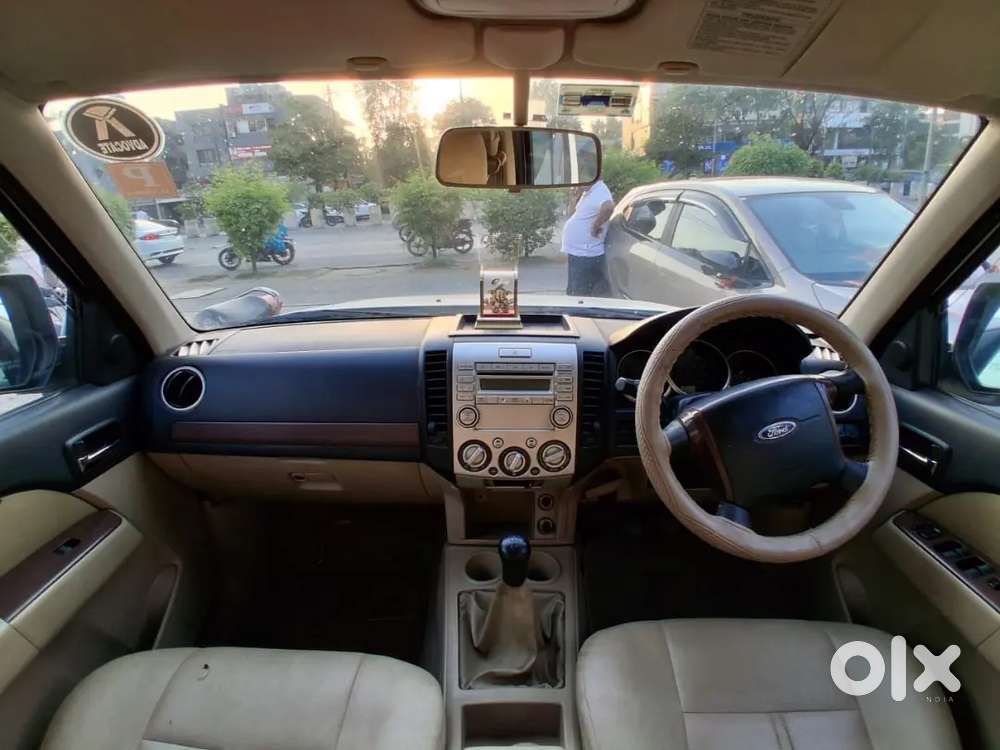 Ford Endeavour 2011 Diesel Well Maintained