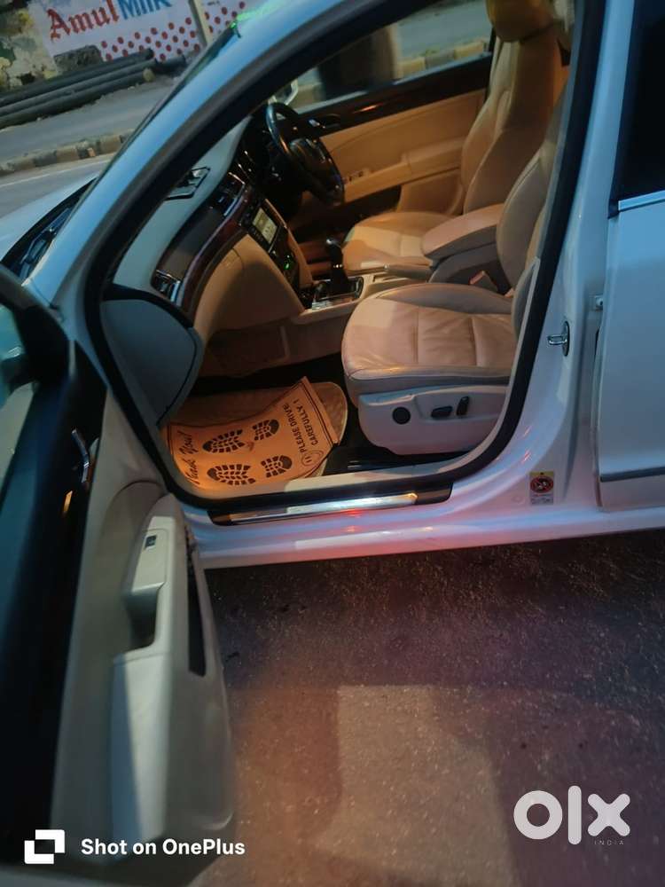 Skoda Superb Petrol 2013