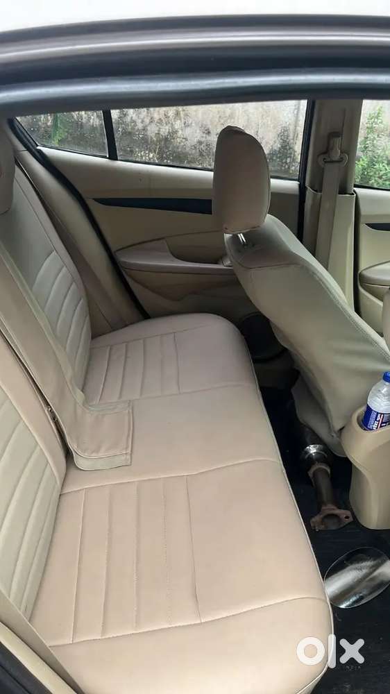 Honda City 1.5 V 2011