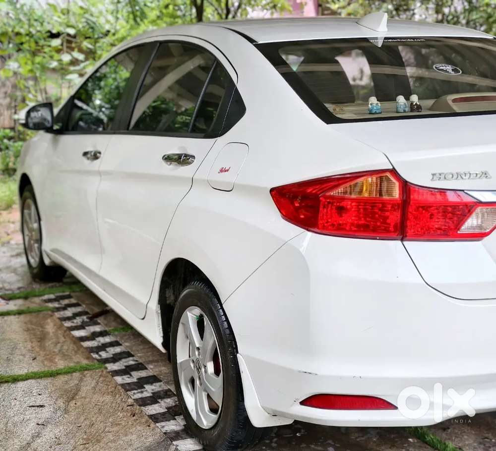 Honda City Vx Mt Sunroof | Single-owner Doctor Car | Under 45k Km, E20