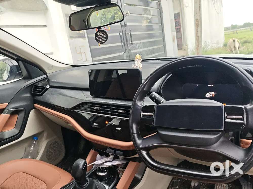 Tata Safari Adventure Plus 2024