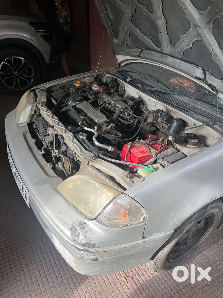Maruti Suzuki Esteem Vxi 2005