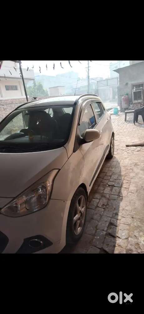 Hyundai Grand I10 2015 Diesel Well Maintained