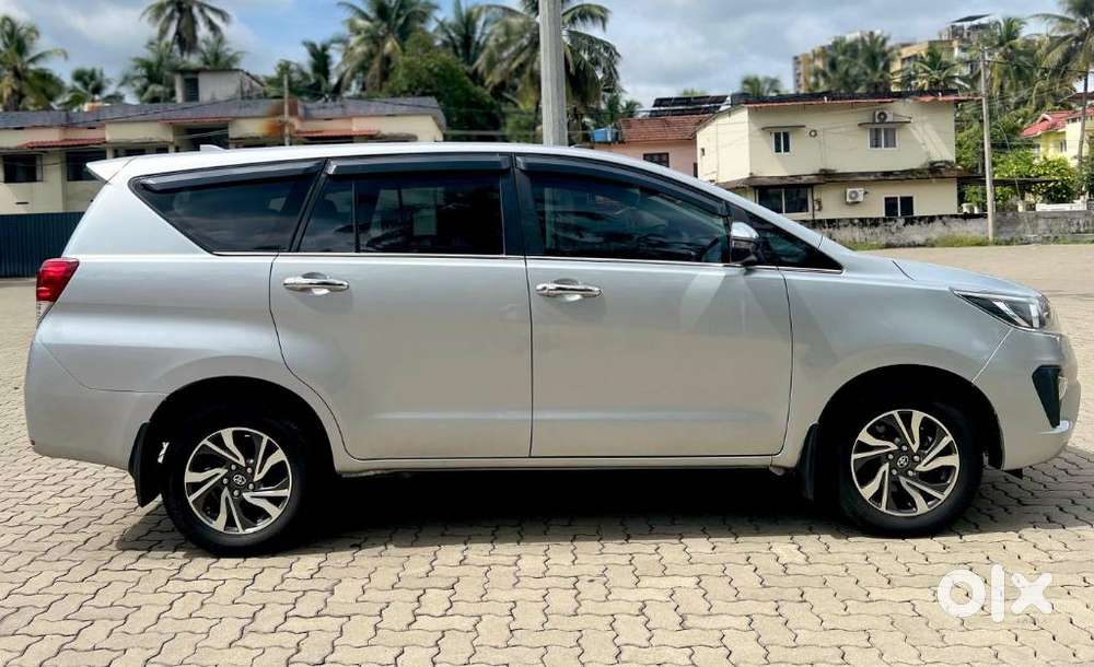 Toyota Innova Crysta 2.4 Gx Limited Edition 7 Str, 2022, Diesel