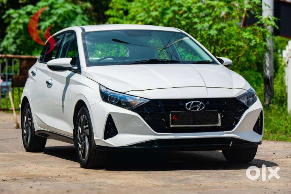 Hyundai I20 Asta (o) 1.2 Mt, 2023, Petrol