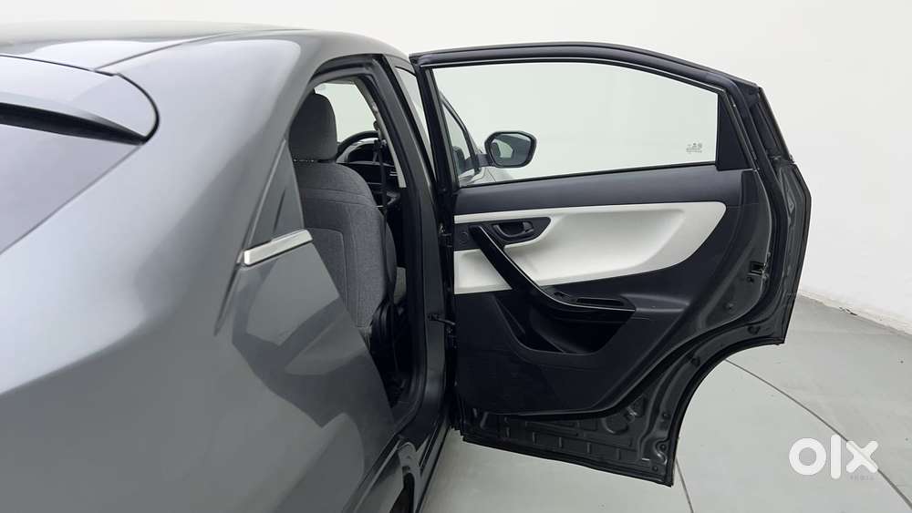 Tata Curvv Pure Plus 1.2 Revotron Petrol 7dca, 2024, Petrol