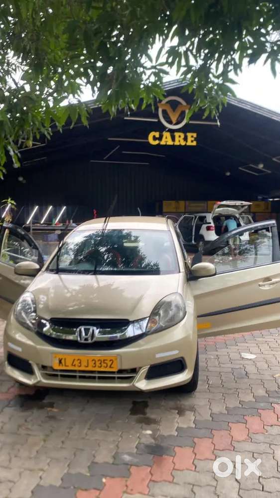 Honda Mobilio 2015 Diesel 90000 Km Driven
