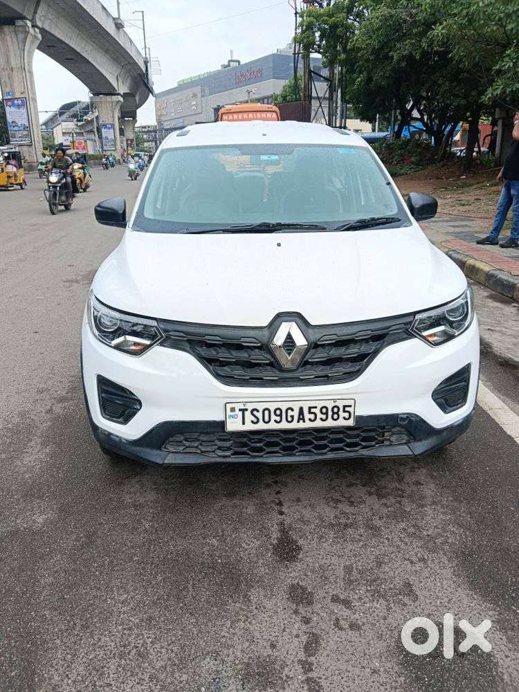 Renault Triber 1.0 Rxe, 2023, Petrol