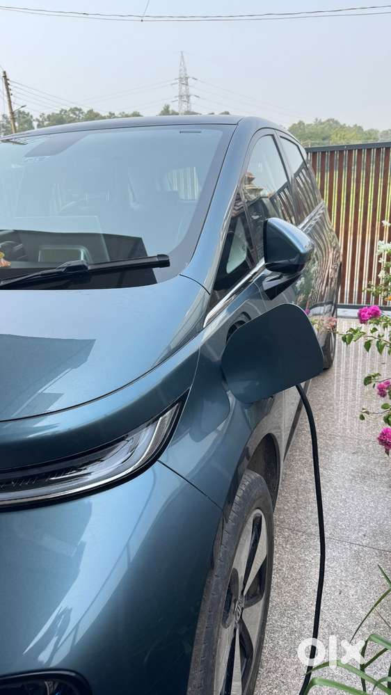 Mg Windsor Ev Essence 2025