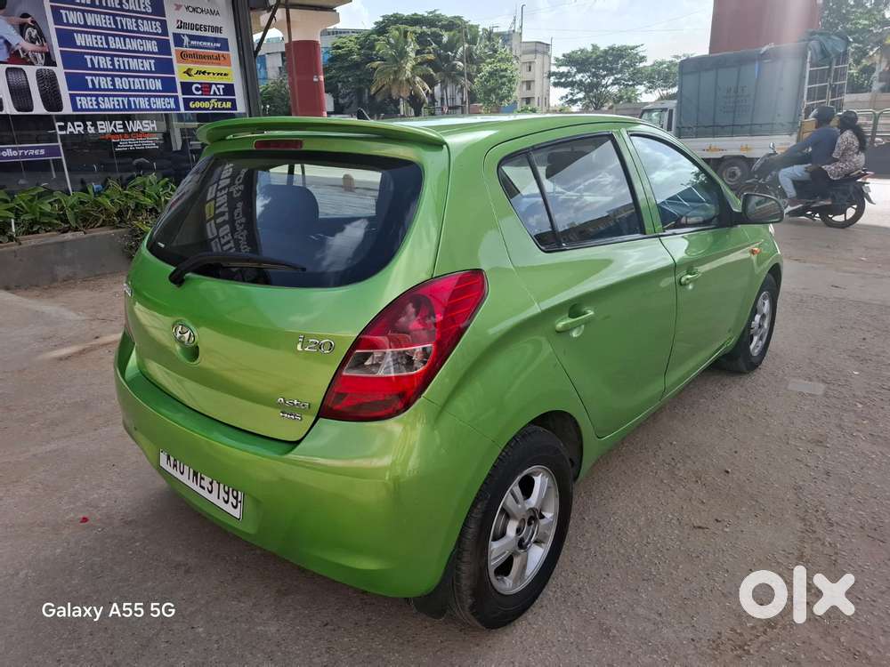 Hyundai I20 2009-2011 1.4 Asta (at), 2010, Petrol