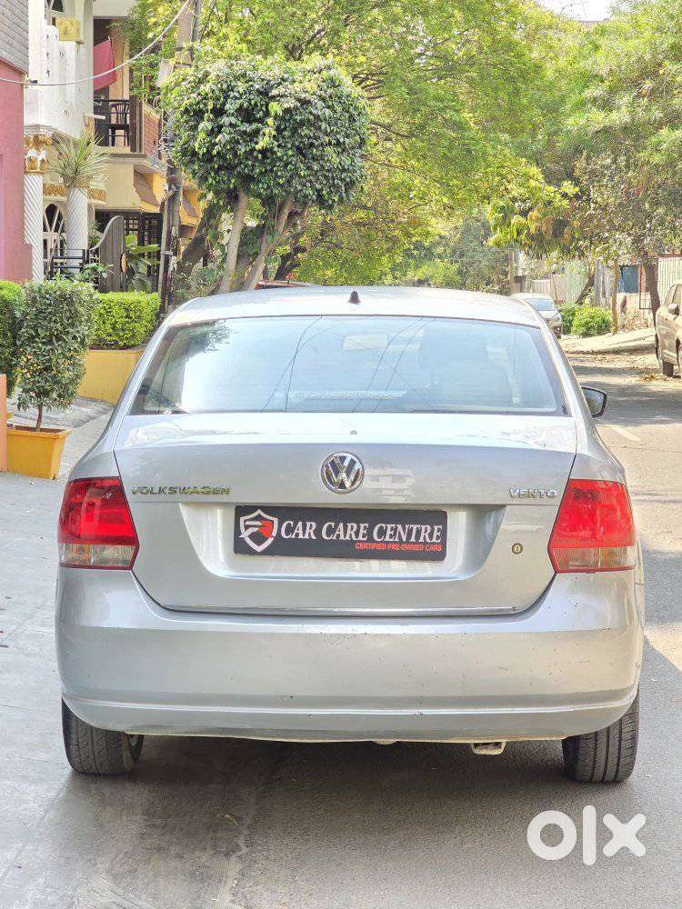 Volkswagen Vento 2010-2013 Petrol Highline, 2011, Petrol