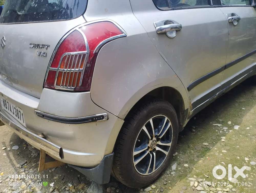 Maruti Suzuki Swift 2005 Petrol 80000 Km Driven
