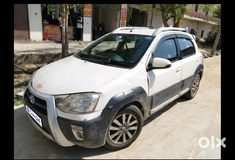 Etios Cross 2014 Model