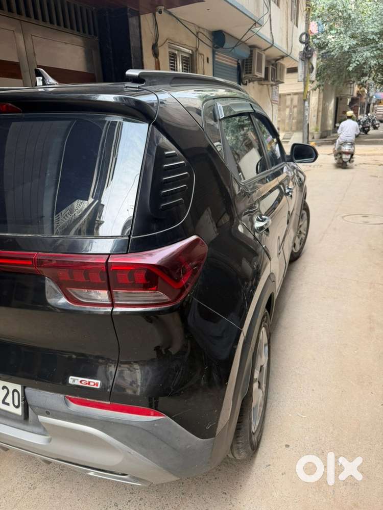 Kia Sonet Petrol 2021