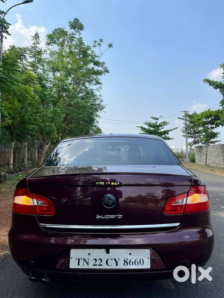 Skoda Superb, 2011, Petrol