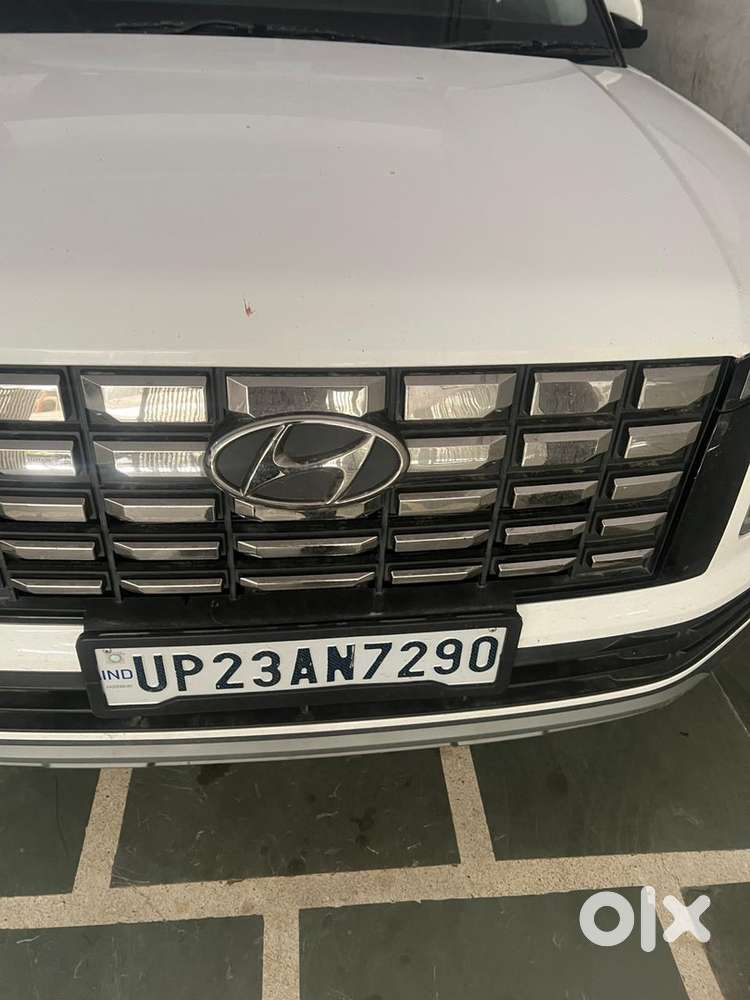 Hyundai Venue Petrol 2024