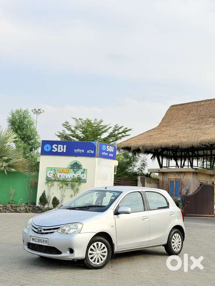 Toyota Etios Liva 2011-2012 G, 2011, Petrol