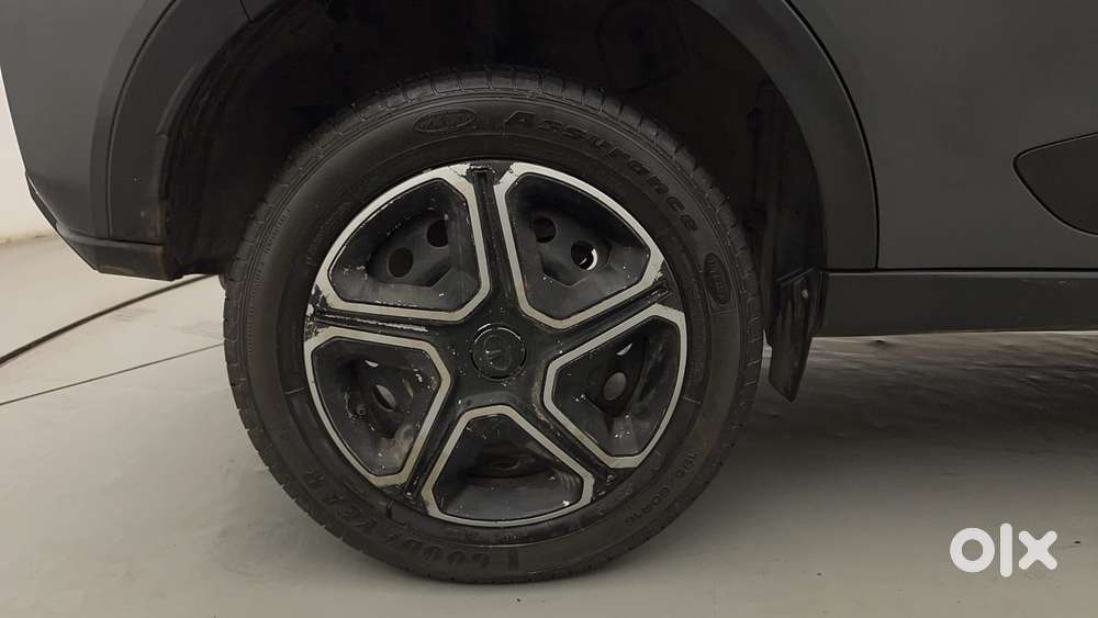 Tata Nexon 1.2 Revotron Xm, 2023, Petrol