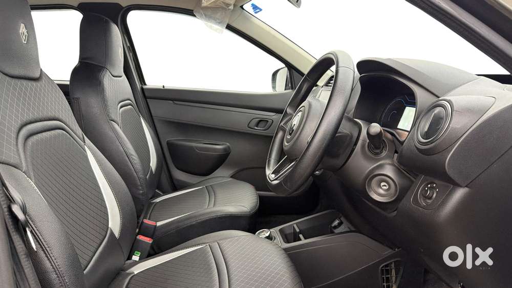 Renault Kwid 1.0 Rxt Amt, 2022, Petrol