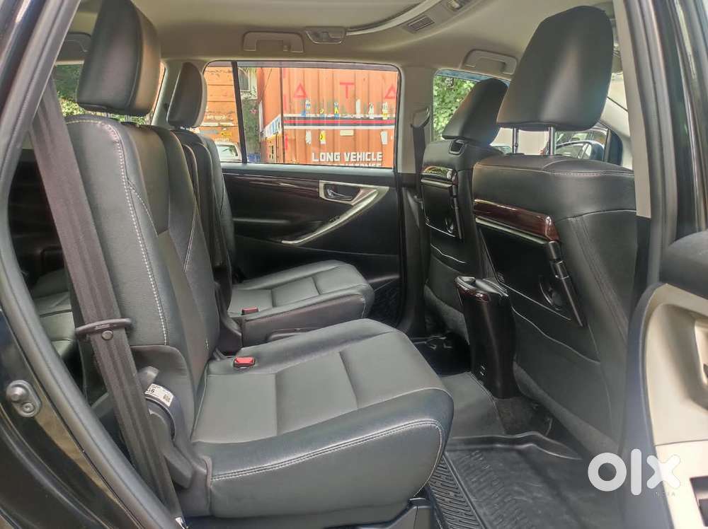 Toyota Innova Crysta 2.4 Z 7 Str, 2025, Diesel
