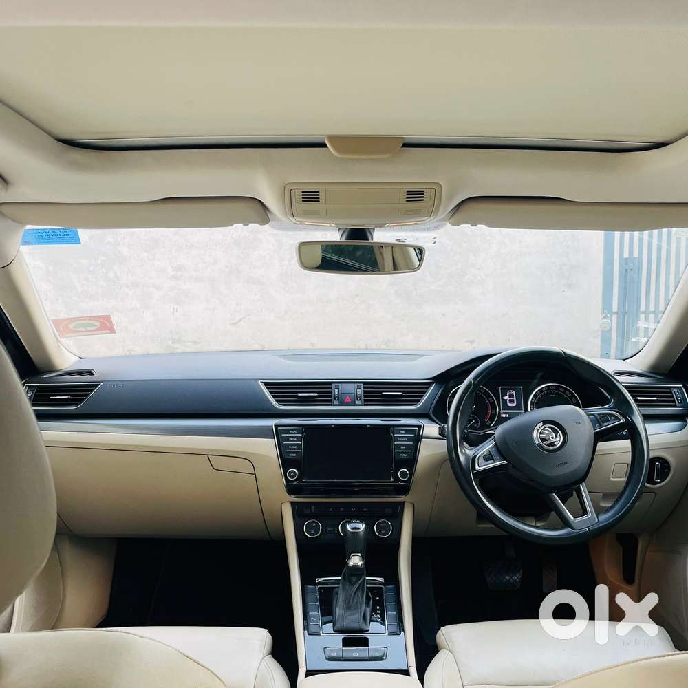 Skoda Superb Style 1.8 Tsi At, 2017, Petrol