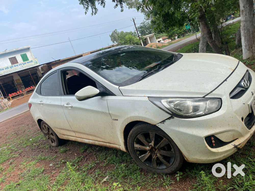 Hyundai Verna 2012 Diesel Manual