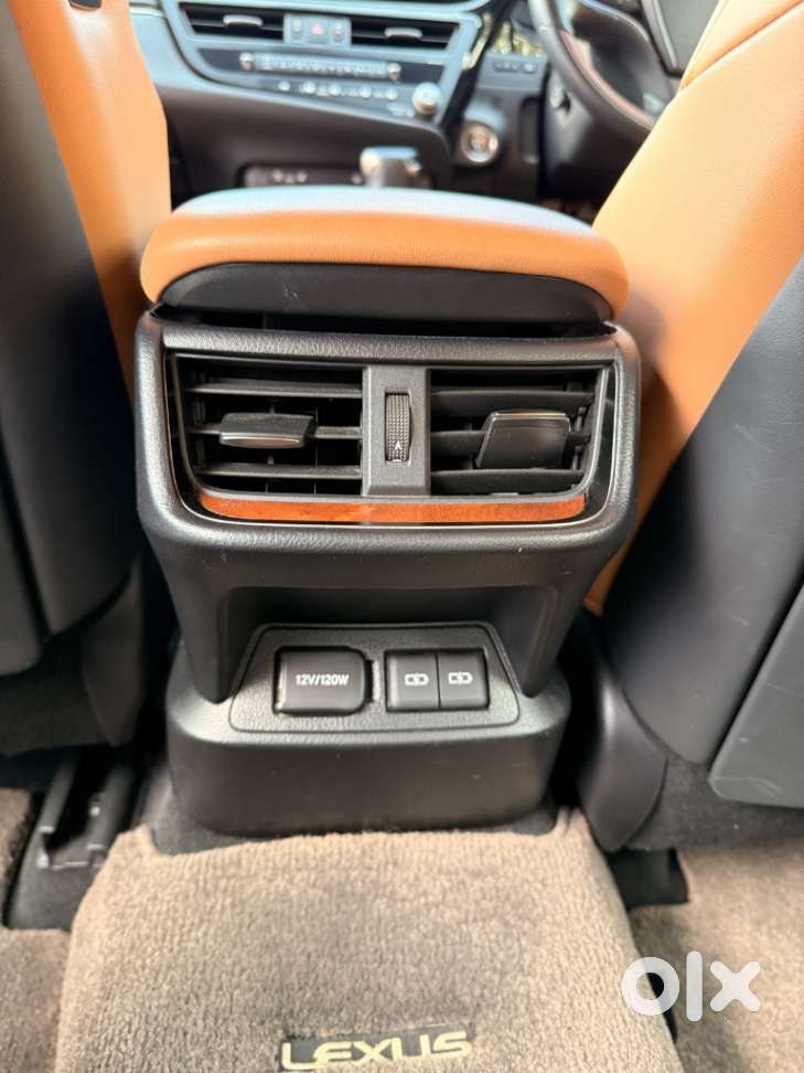 Lexus Es 300h Exquisite, 2023, Petrol