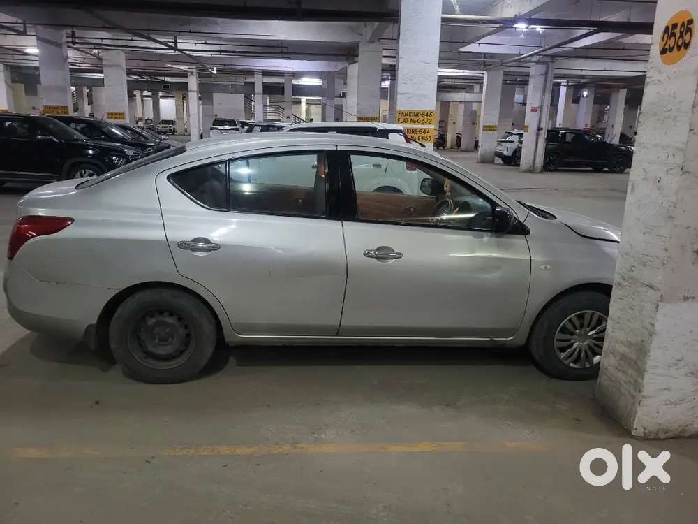 Nissan Sunny Petrol 2012 Second