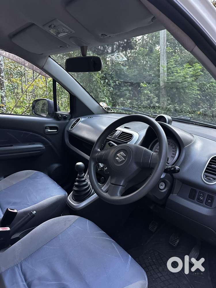 Maruti Suzuki Ritz Vxi, 2011, Petrol