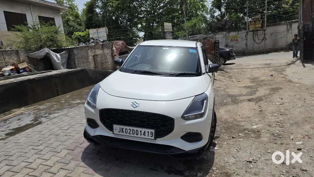 Fully Loaded, Custom-upgraded Maruti Suzuki Swift Petrol (june 2025)