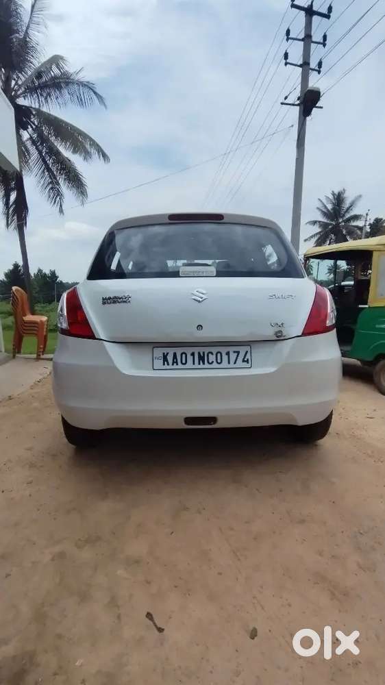 Maruti Suzuki Swift 2011 Petrol Manual