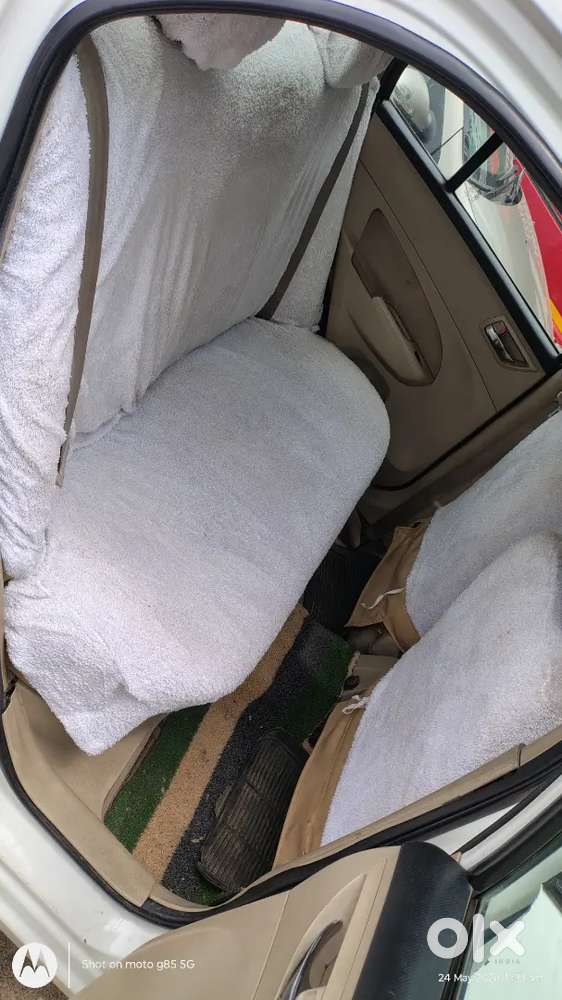 Maruti Suzuki Swift Dzire 2015